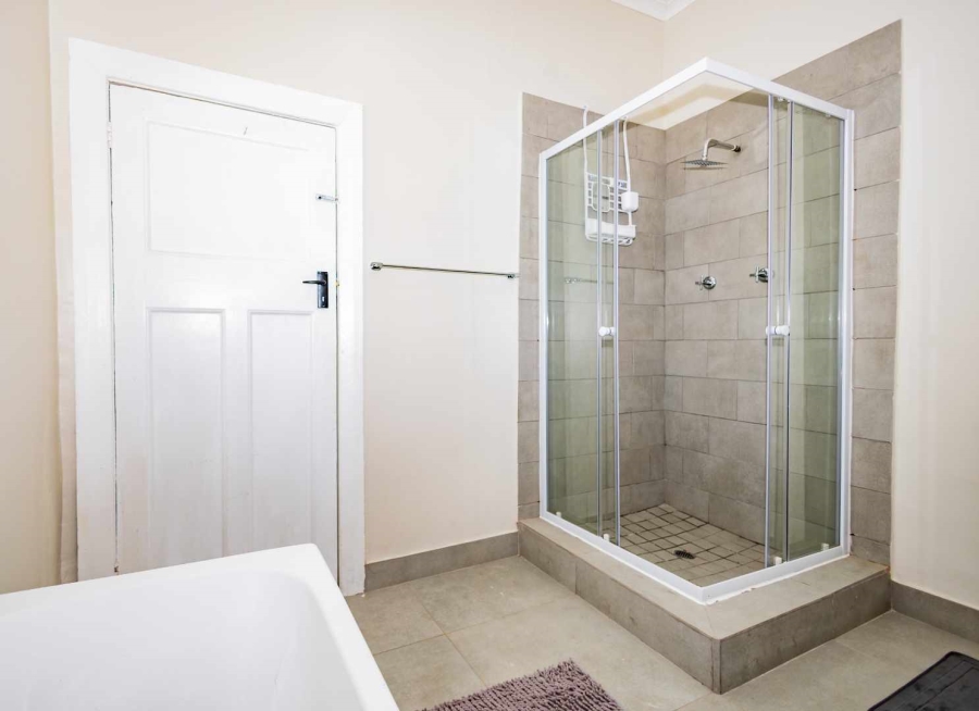 To Let 1 Bedroom Property for Rent in Oakdale Western Cape